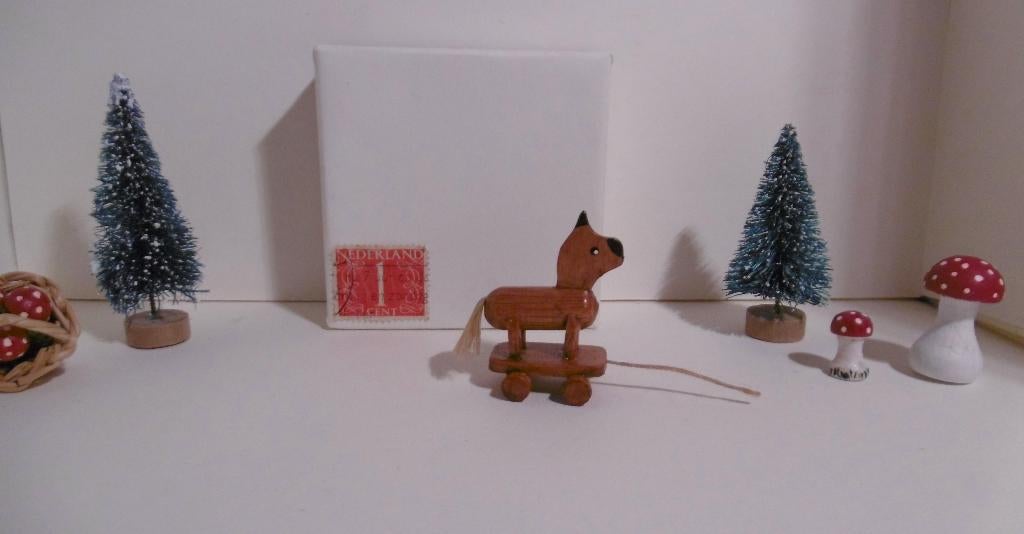 Oud houten paard speelgoed miniatuur paardje pop poppenhuis, Verzenden, Poppenhuis