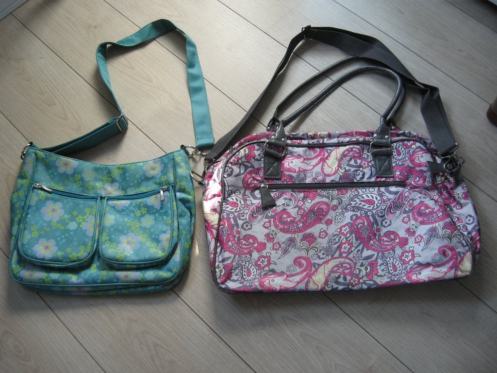 2 reis handbagage tassen samen €10.-Roze groen, 40 tot 60 cm, 30 cm of meer, Minder dan 35 cm, Ophalen of Verzenden