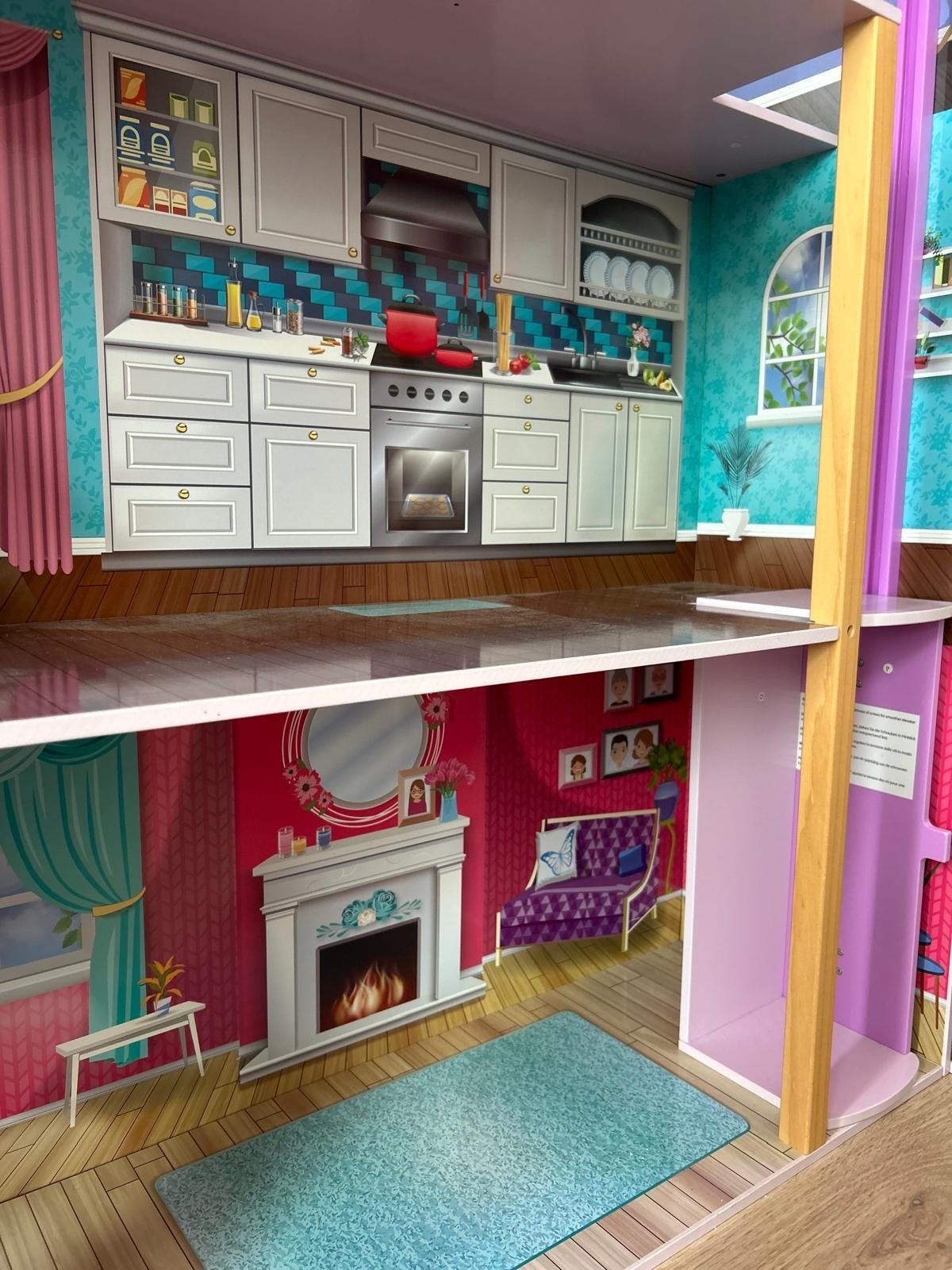 Foto 7 van Groot poppenhuis met veel accessoires en poppen
