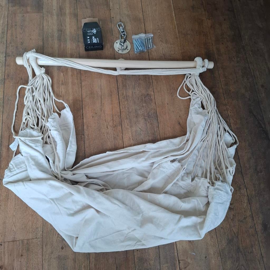 Nieuwe hangstoel  en plafondhaak, Ophalen, Opvouwbaar, Nieuw, Eenpersoons
