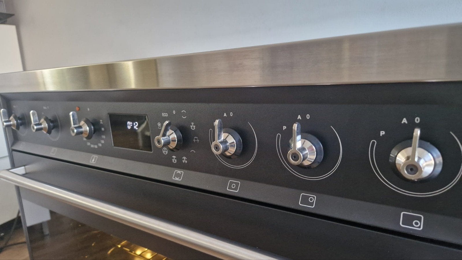 Zgan inductie fornuis smeg 90 cm., Ophalen, 60 cm of meer, Energieklasse A of zuiniger, Inductie