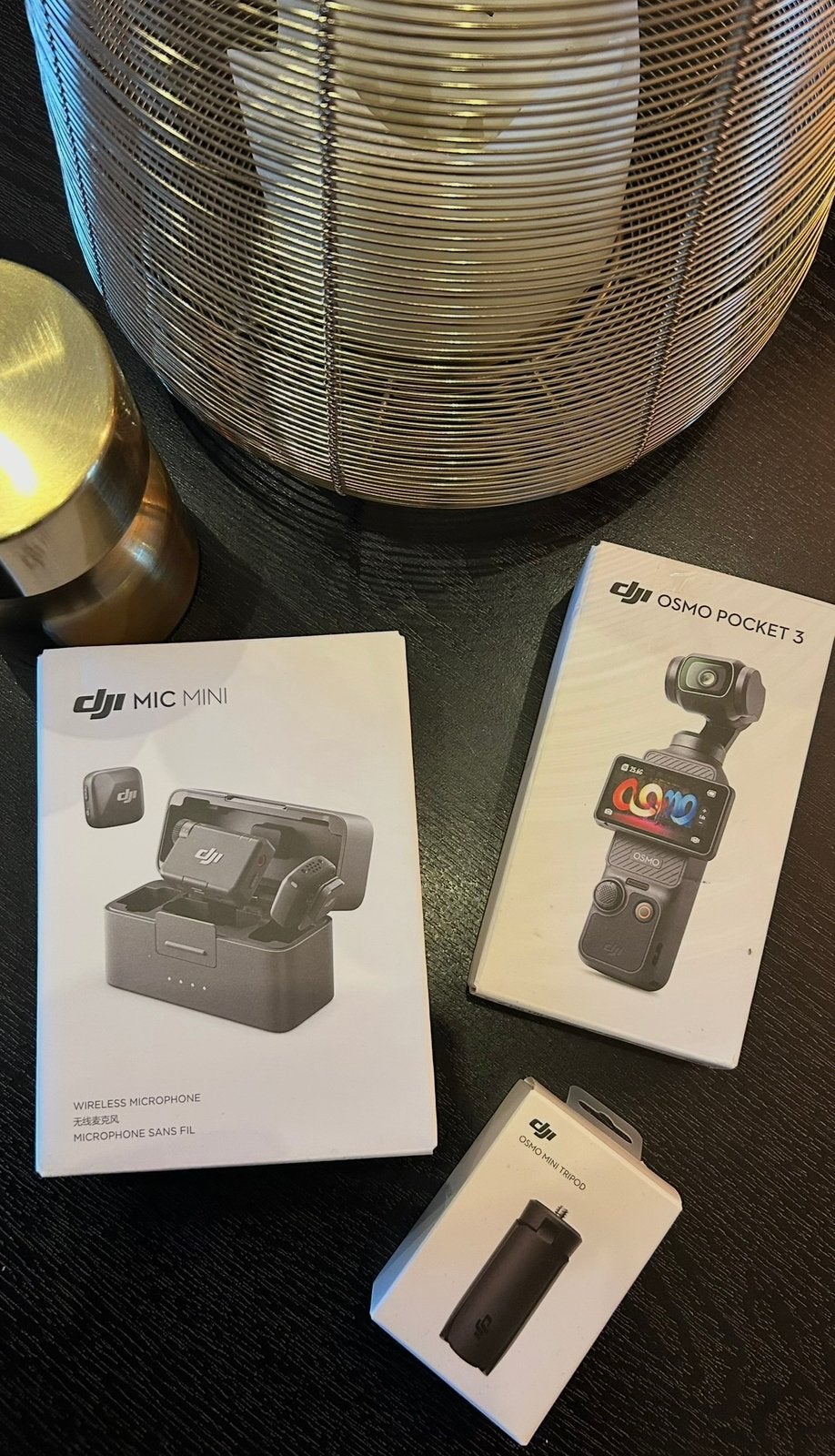 DJI Osmo Pocket 3 + DJI Mic Mini (2 zenders + oplaadcase), Zo goed als nieuw, 8 tot 20x, Externe microfoon, Geheugenkaart