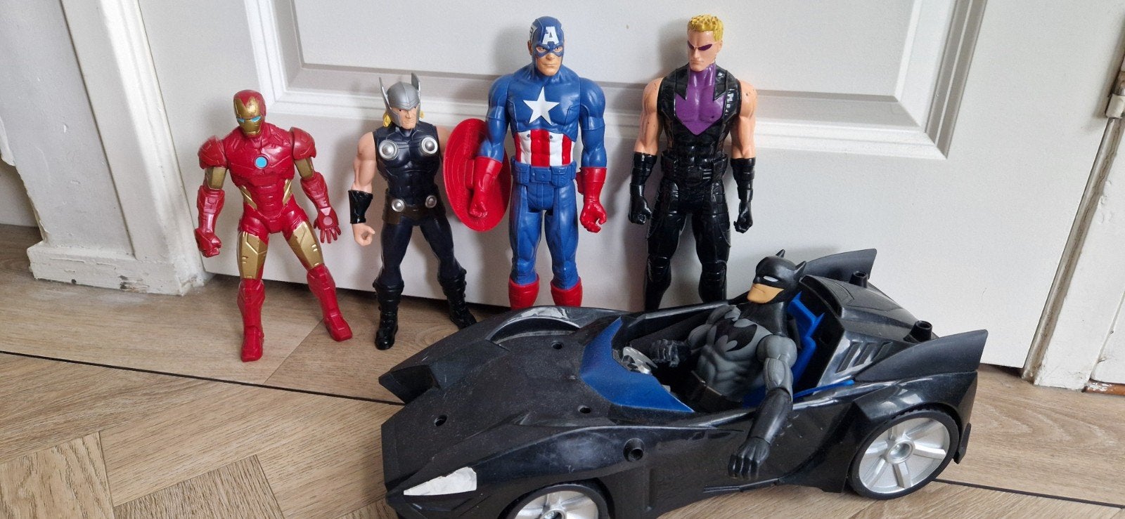 Batman Batmobile & Marvel Avengers actiefiguren set, Ophalen of Verzenden, Gebruikt