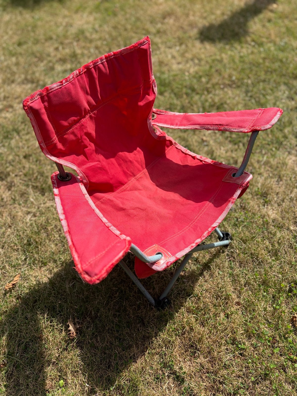 Rode opvouwbare kinder-campingstoel, Ophalen of Verzenden, Gebruikt, Campingstoel