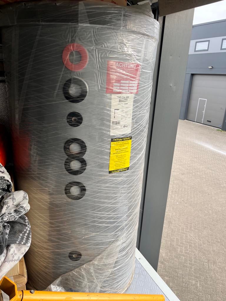 Zion zonneboiler 200 liter 3x zonnecollector, Ophalen, 100 liter of meer, Boiler, Minder dan 3 jaar oud