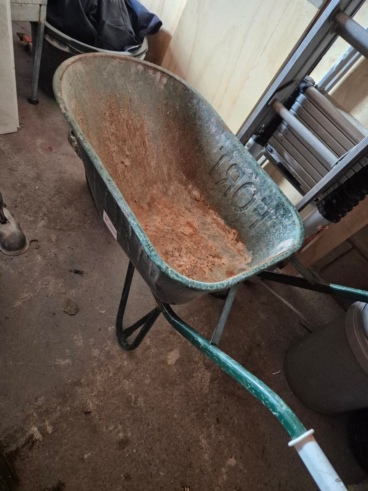 Bakwagen en Steenwagen, Tuin en Terras, Ophalen, Eenwielig, Zo goed als nieuw, Ford