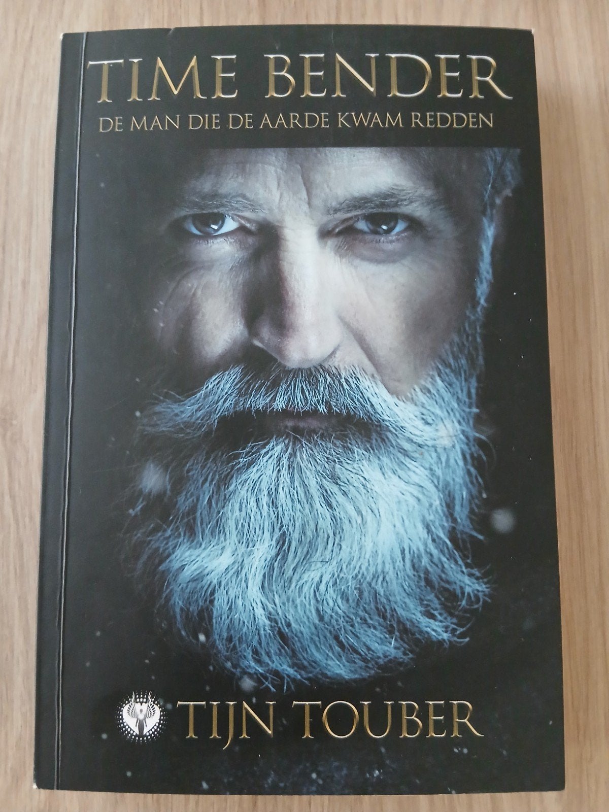 Time Bender: De Man Die De Aarde Kwam Redden - Tijn Touber, Ophalen of Verzenden, Gelezen, Tijn Touber