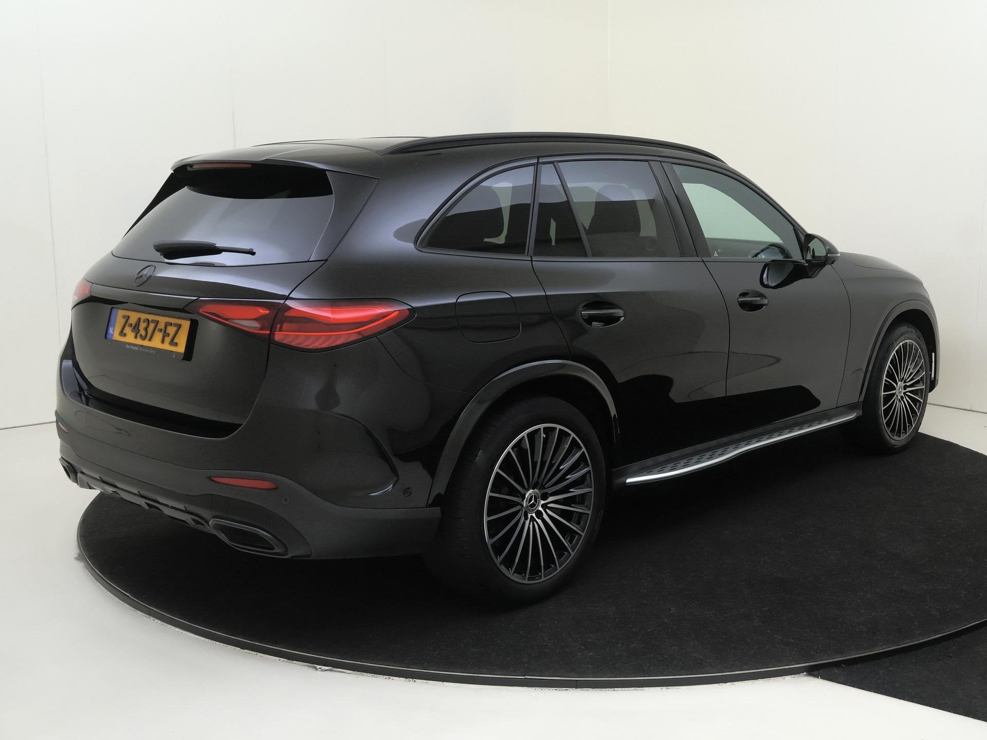 Mercedes-Benz GLC-klasse 400e 4MATIC AMG Line Premium Plus /, Auto's, Automaat, Dealer onderhouden, Gebruikt, 4 cilinders