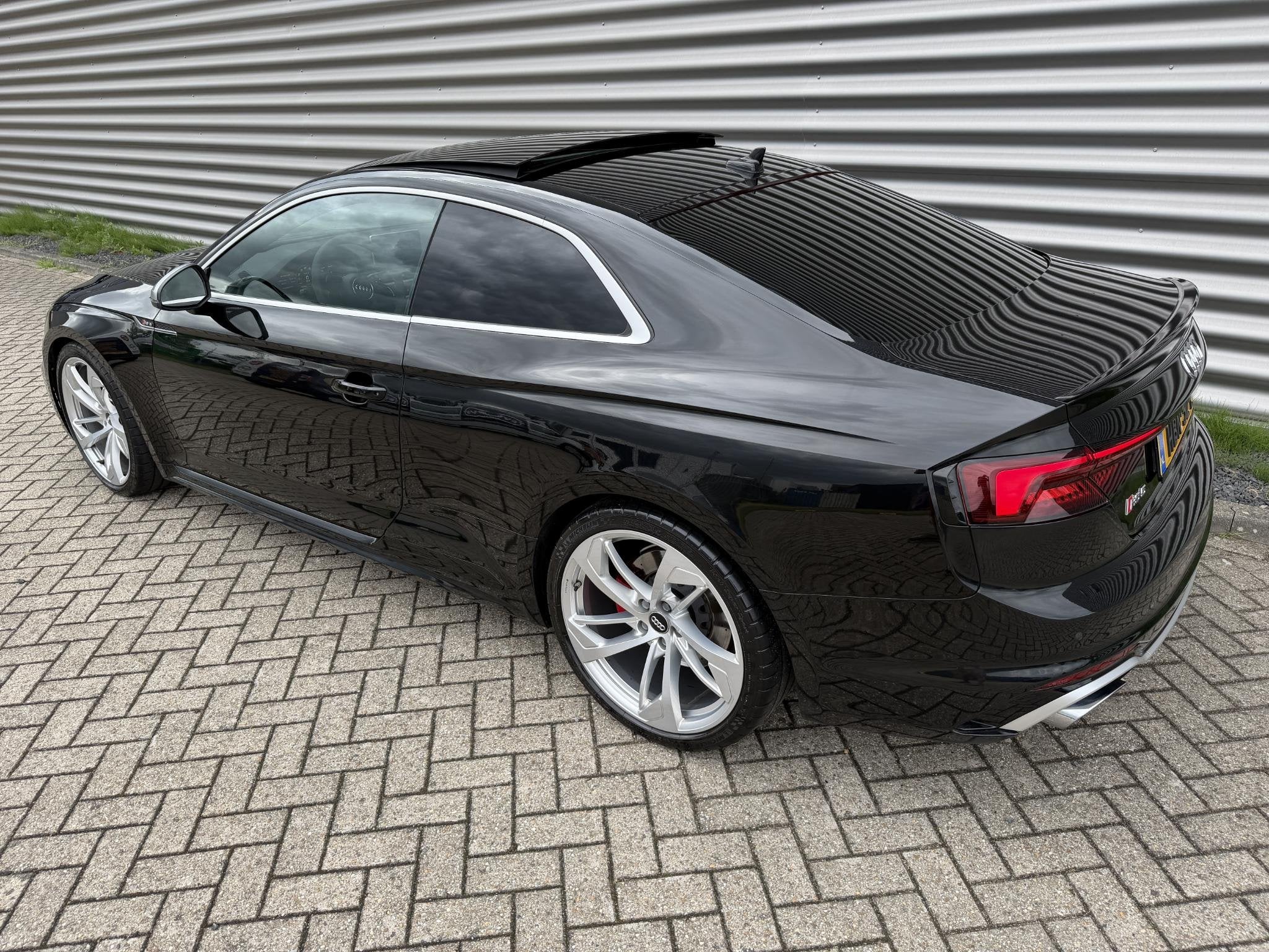 Audi RS5 2.9 TFSI RS5 Dynamic Matrix quattro Pano B&O HUD, Auto's, Automaat, Dealer onderhouden, Gebruikt, 4 stoelen