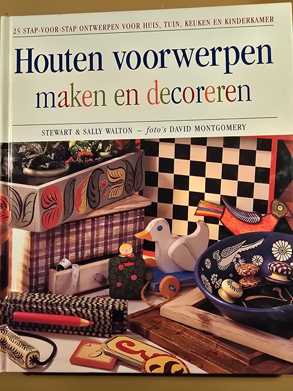 Houten voorwerpen maken en decoreren - Stewart Walton, Ophalen of Verzenden, Gelezen, Houtbewerking, Stewart & Sally Walton