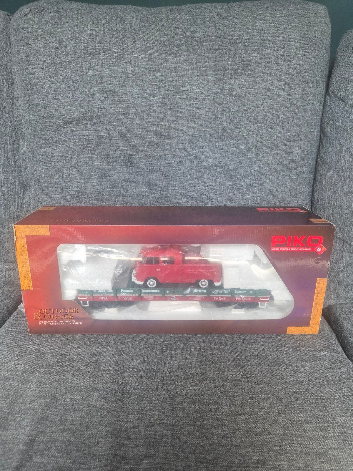 Piko Piko G Spoor Kerst Auto Transporter met VW Kever, Hobby en Vrije tijd, Modeltreinen | Overige schalen, Ophalen of Verzenden