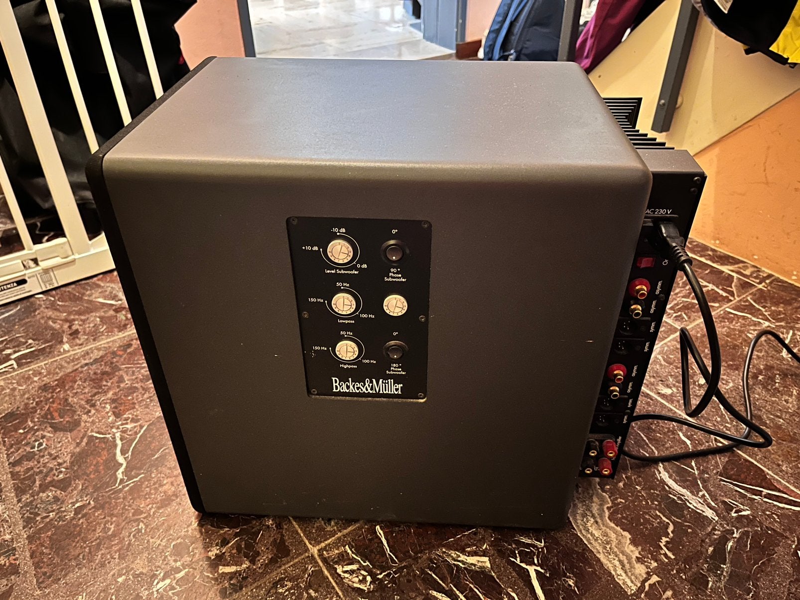 Backes & Müller Sub 1 Universal – High-End actieve subwoofer, Ophalen, Zo goed als nieuw, Subwoofer, Overige merken