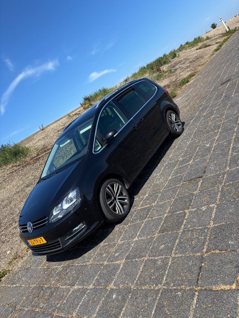 Volkswagen Sharan 2.0 TDI 103KW DSG 2011 Zwart, Auto's, Zwart, 7 stoelen, Particulier, 1968 cc
