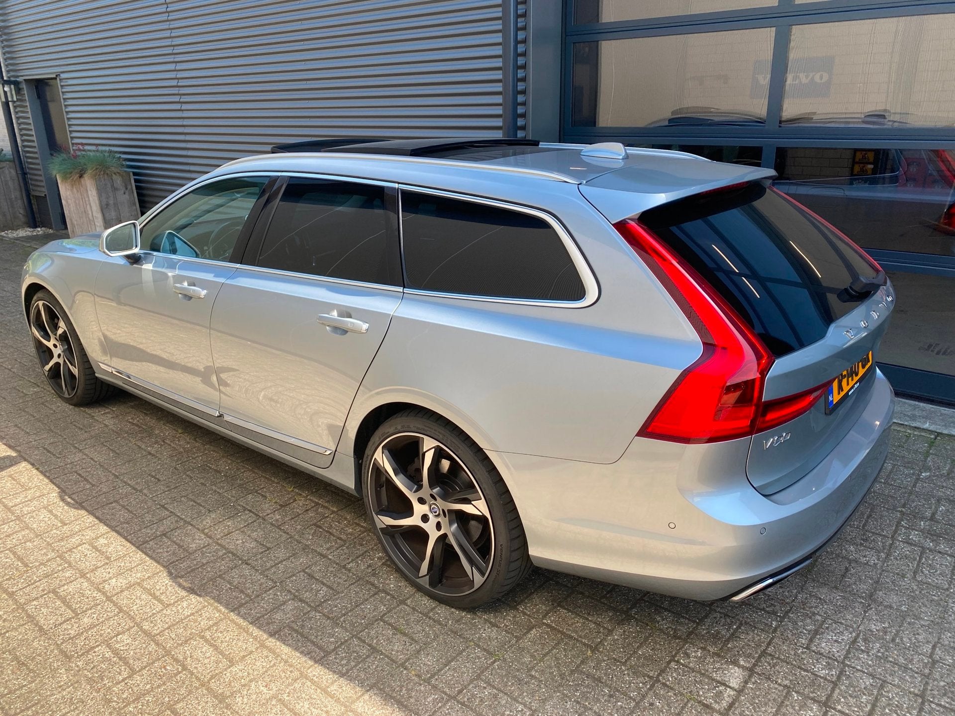 Foto 2 van Volvo V90 2.0 T6 AWD Inscription Full options!