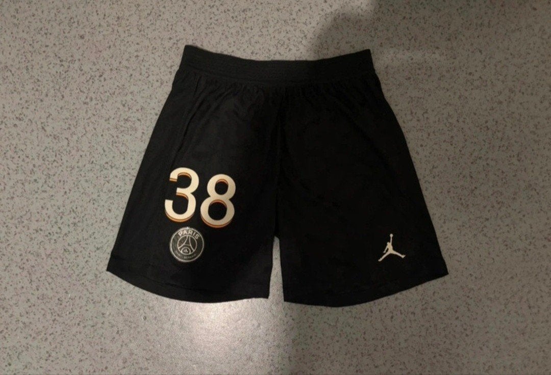Matchworn/Issued Ethan Mbappé broekje, Verzamelen, Ophalen of Verzenden, Buitenlandse clubs, Shirt