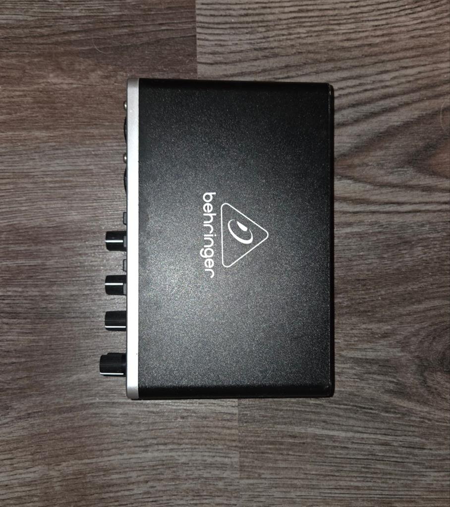 Behringer U-PHORIA UMC202HD Audio Interface, Muziek en Instrumenten, Mengpanelen, Zo goed als nieuw, Minder dan 5 kanalen, Microfooningang