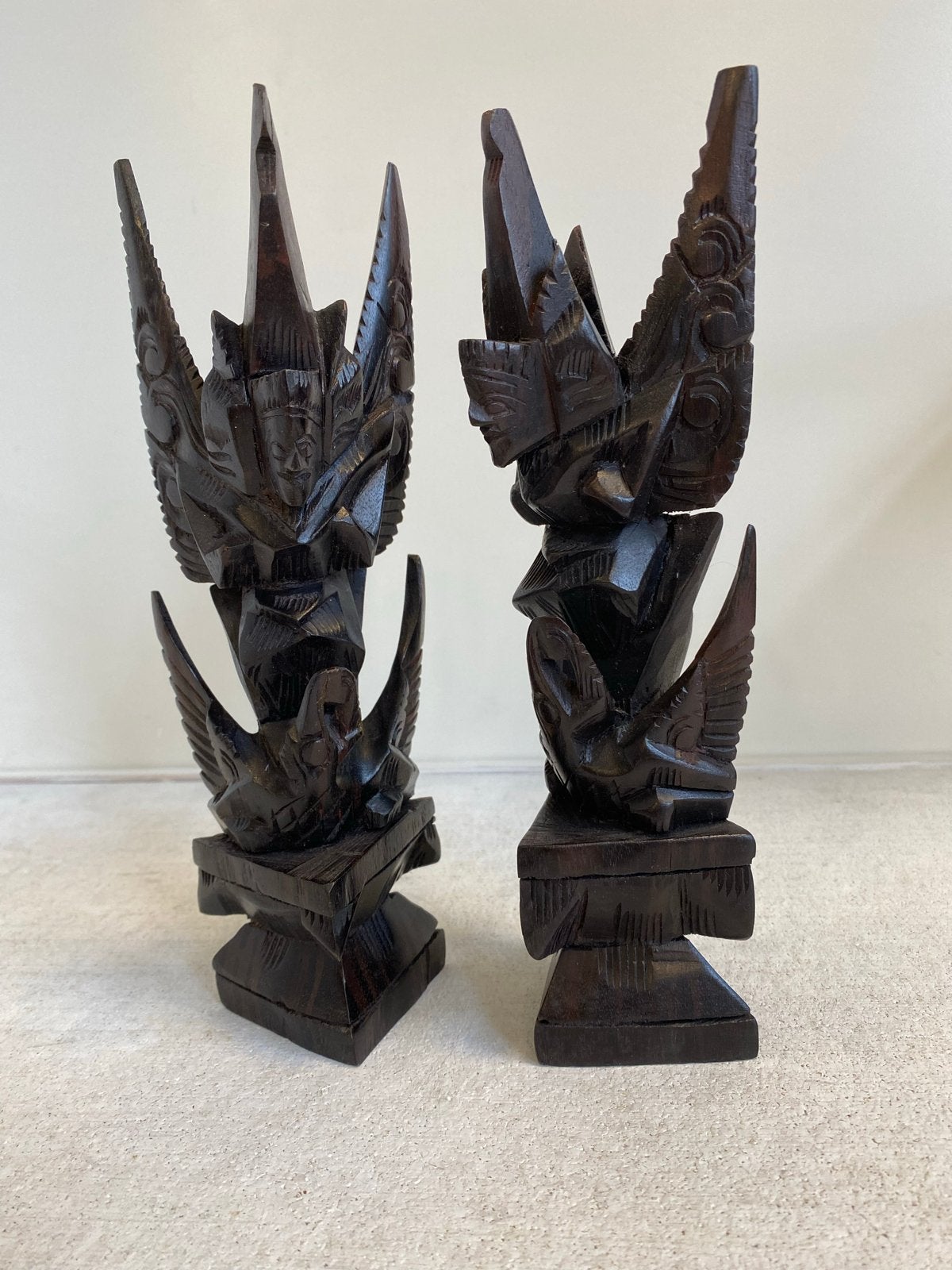 Balinese Garuda & Vishnu Beelden - Spiegelbeeld Houtsnijwerk, Overige onderwerpen, Ophalen of Verzenden, Handgemaakt, 20 - 50 cm