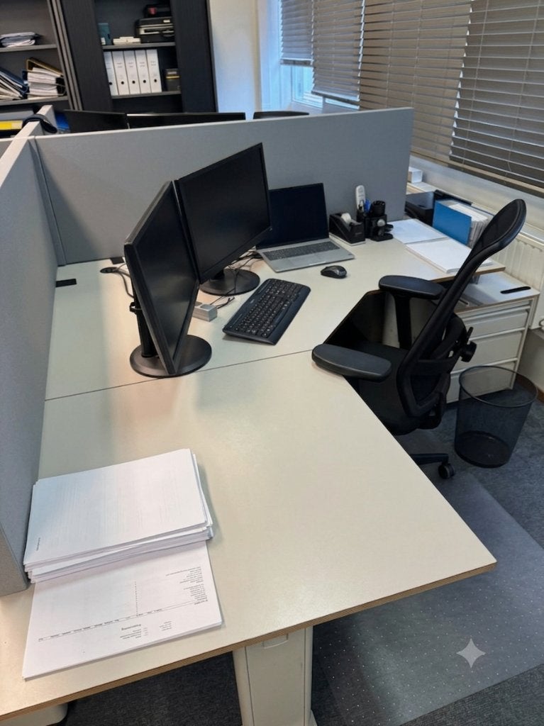 Kantoormeubilair overstock, Ophalen, Gebruikt, Complete inventaris