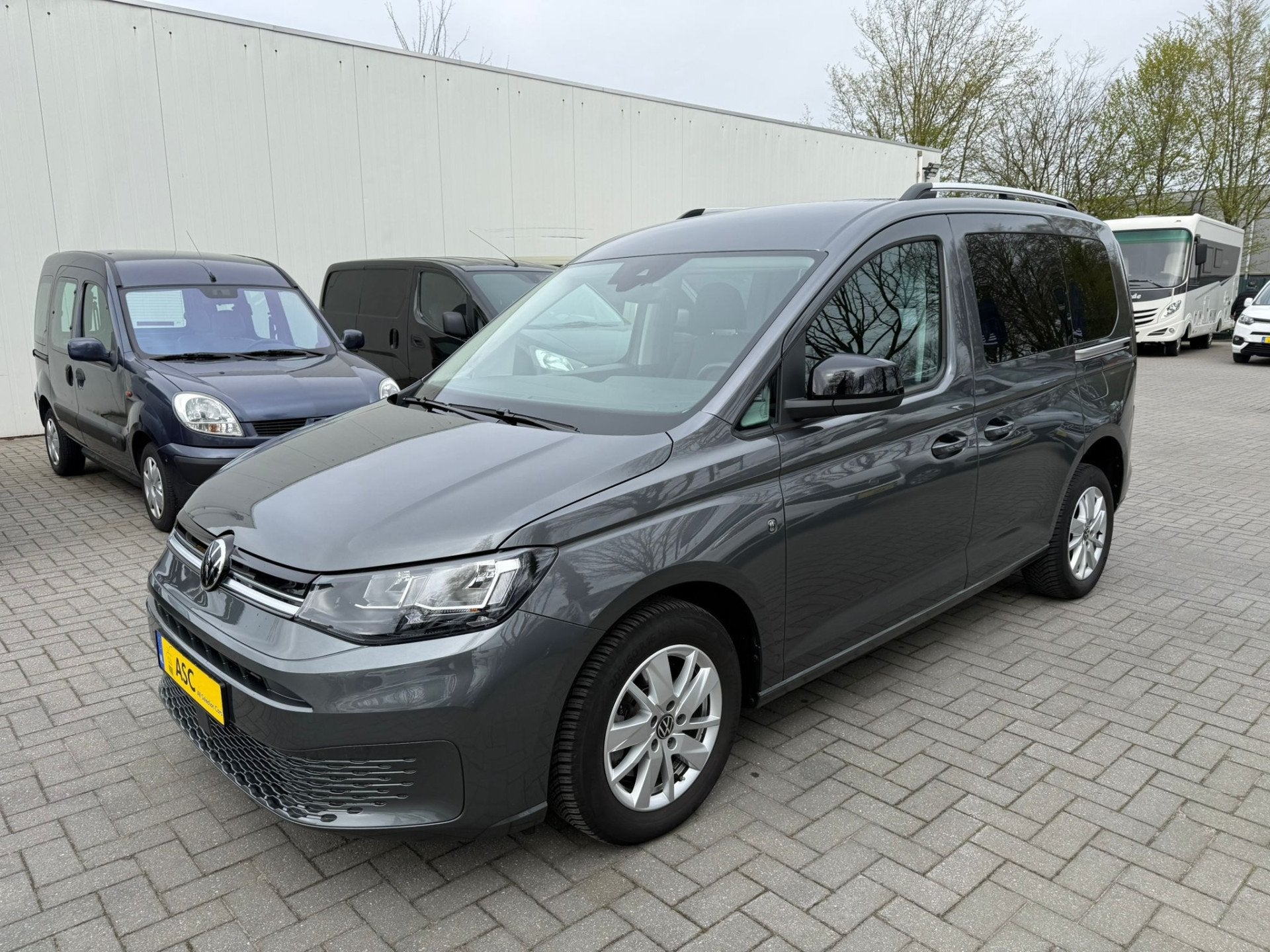 Volkswagen Caddy 1.5 TSI Rolstoelauto L1 Automaat 3+1 of 5+0, Overige modellen, Met garantie (alle), 116 pk, Bedrijf