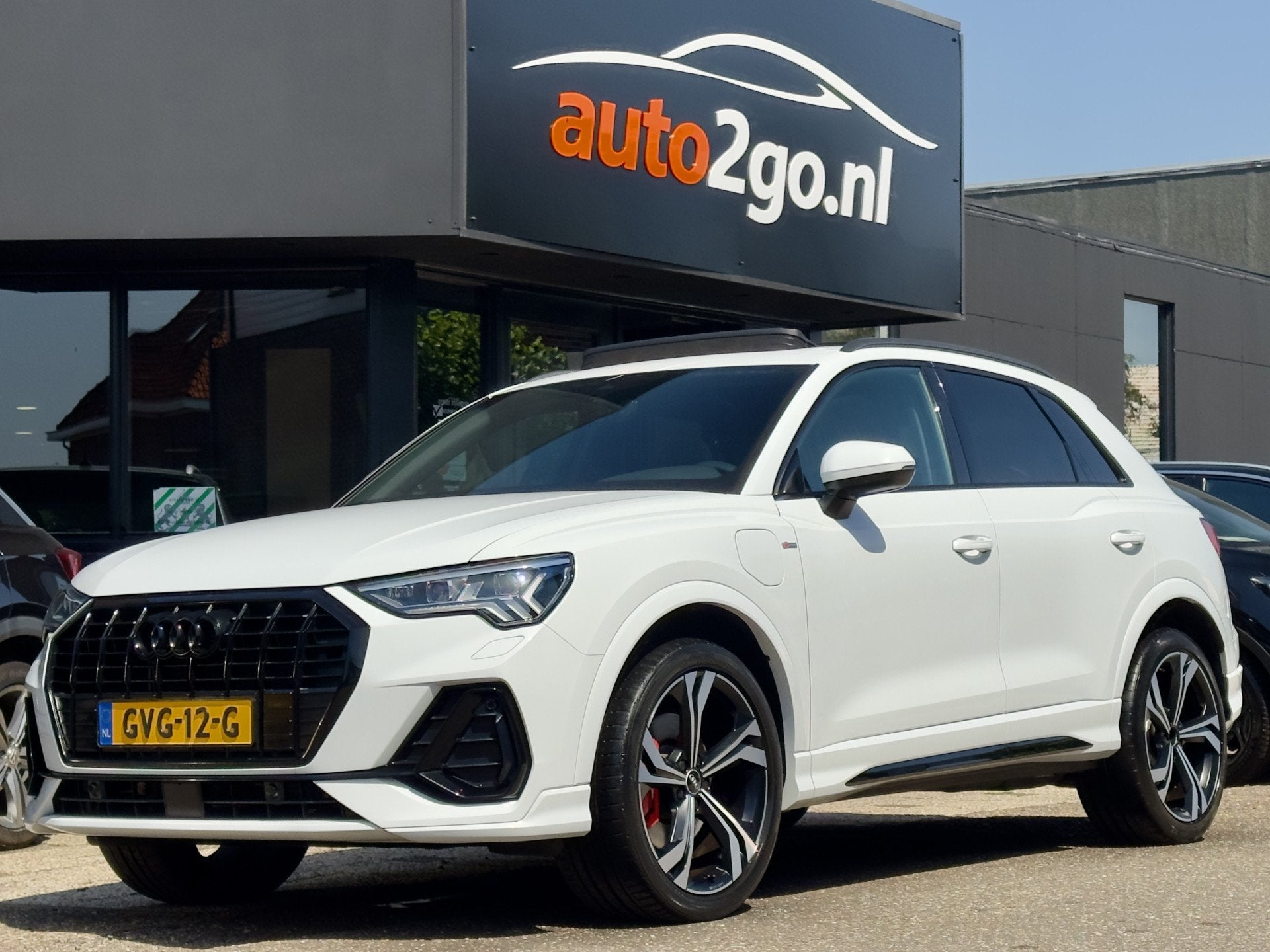 Audi Q3 45 TFSI e AUT6 3X S-LINE PANODAK LEDER NAVI DIGI-DAS, Auto's, Dealer onderhouden, Gebruikt, Euro 6, Wit