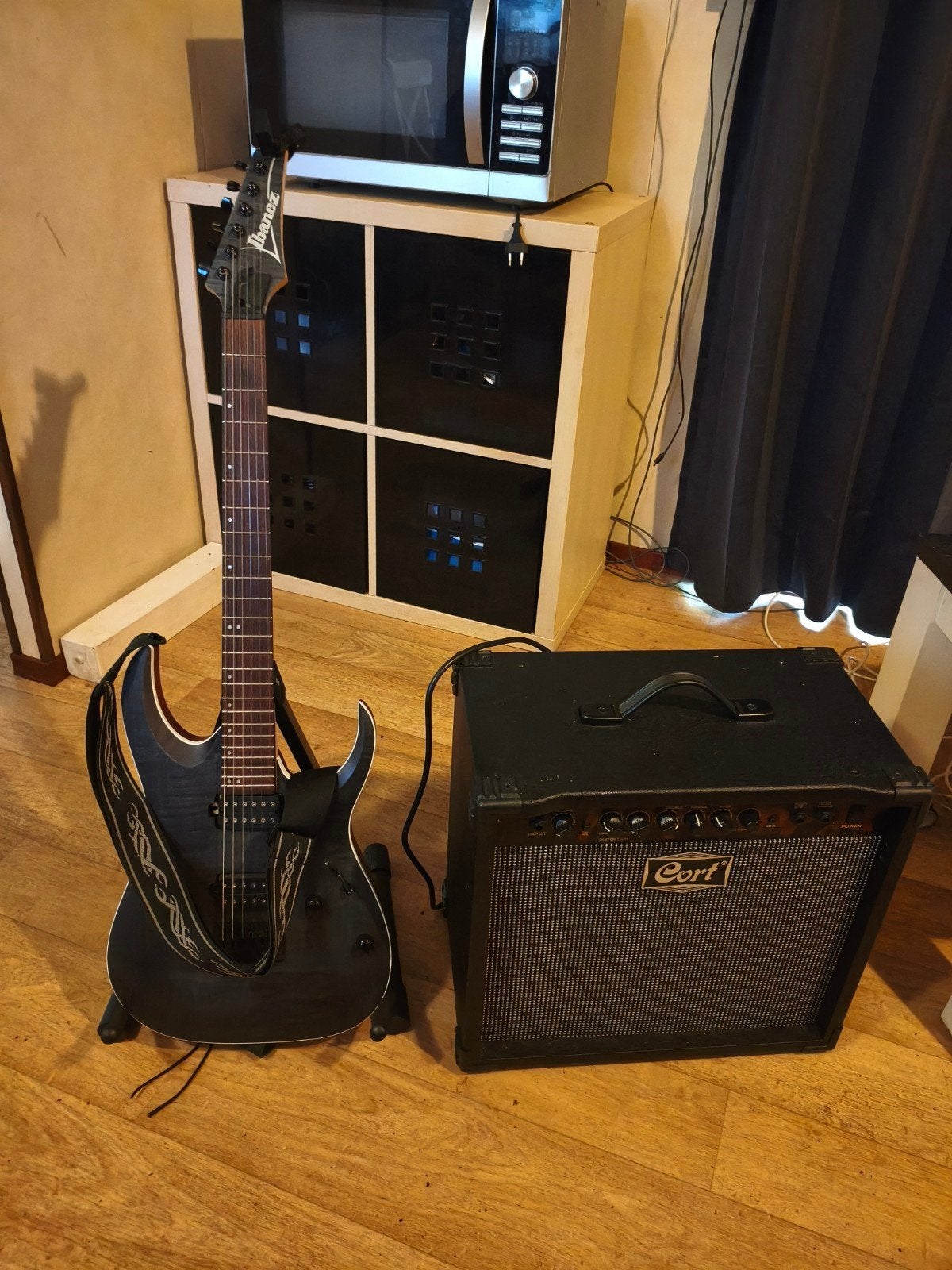 Ibanez RG42FM elektrische gitaar met Cort versterker, Ibanez, Met versterker, Ophalen of Verzenden, Zo goed als nieuw