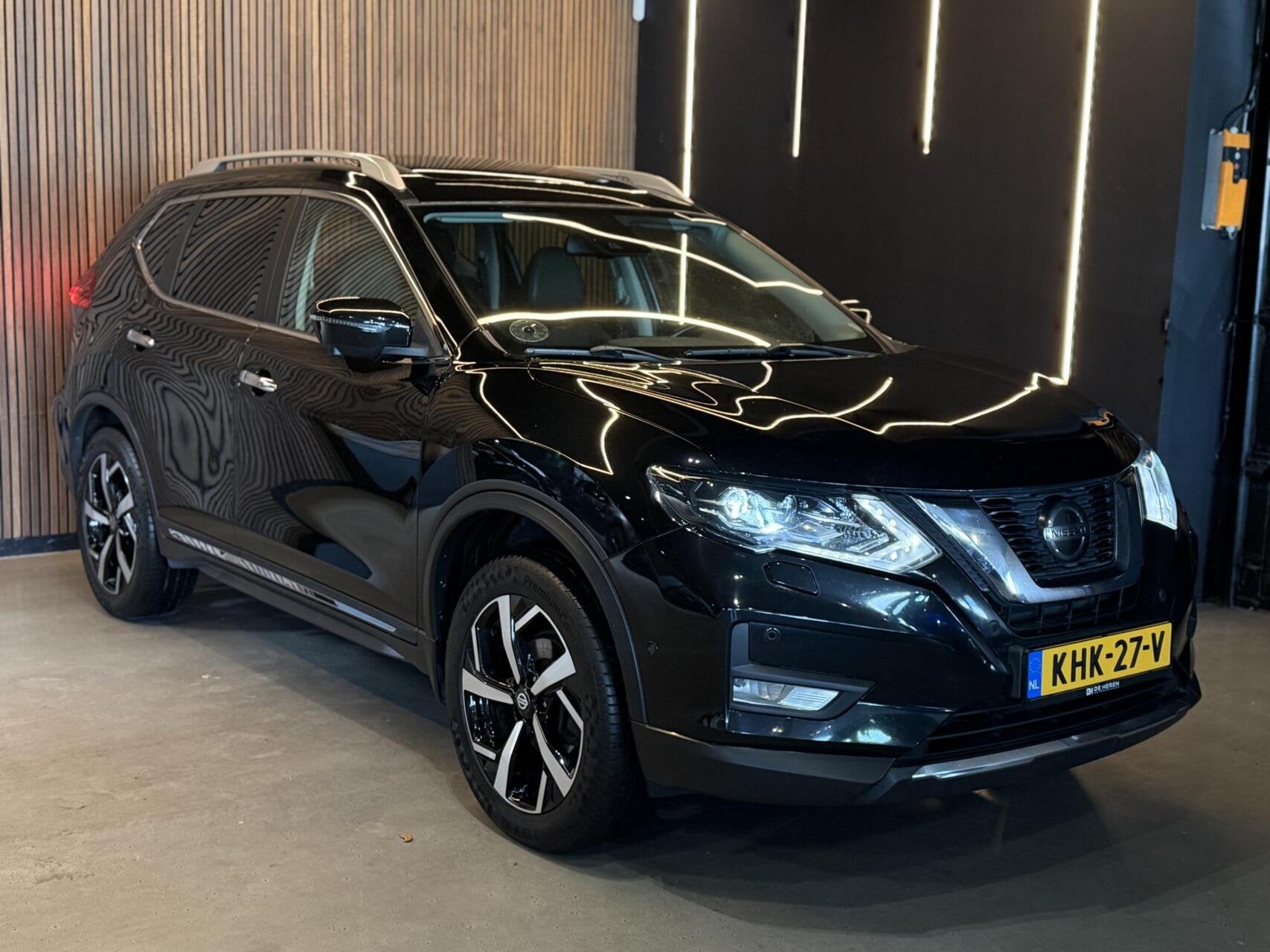 Foto 46 van Nissan X-Trail 1.3 DIG-T N-Tec PANO,TREKH,19''BOSEElecStoel