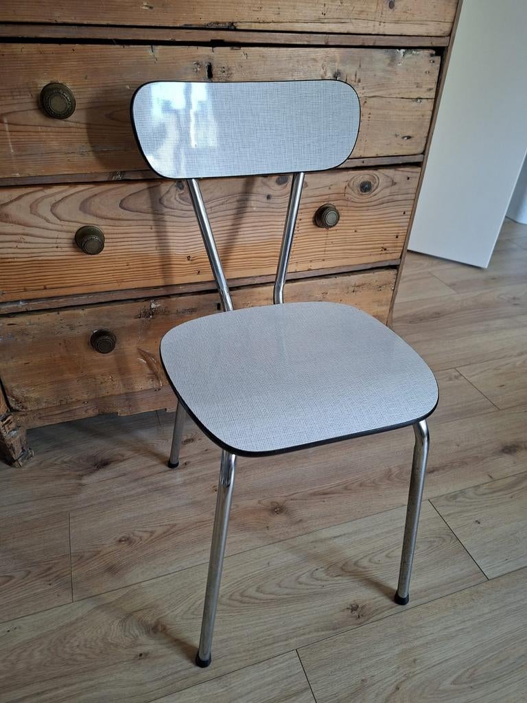 Retro keukenstoeltje, Huis en Inrichting, Stoelen, Ophalen, Eén