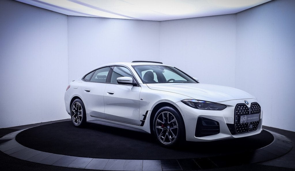 BMW 4 Serie Gran Coupé 420iA M-SPORT PRO SCHUIFDAK | HIFI |, Gebruikt, Zwart, Wit, Bedrijf