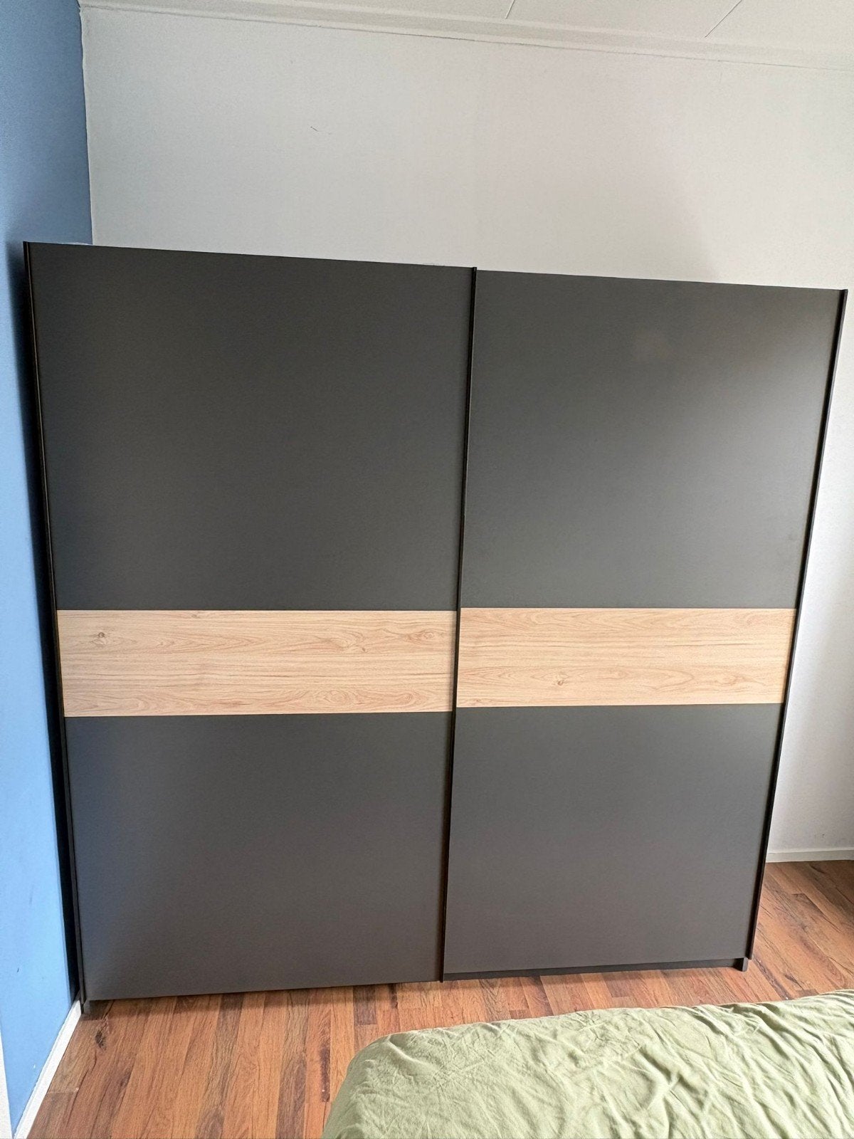 Kledingkast met hangruimte en legplanken, Ophalen, Met deur(en), Gebruikt, 200 cm of meer