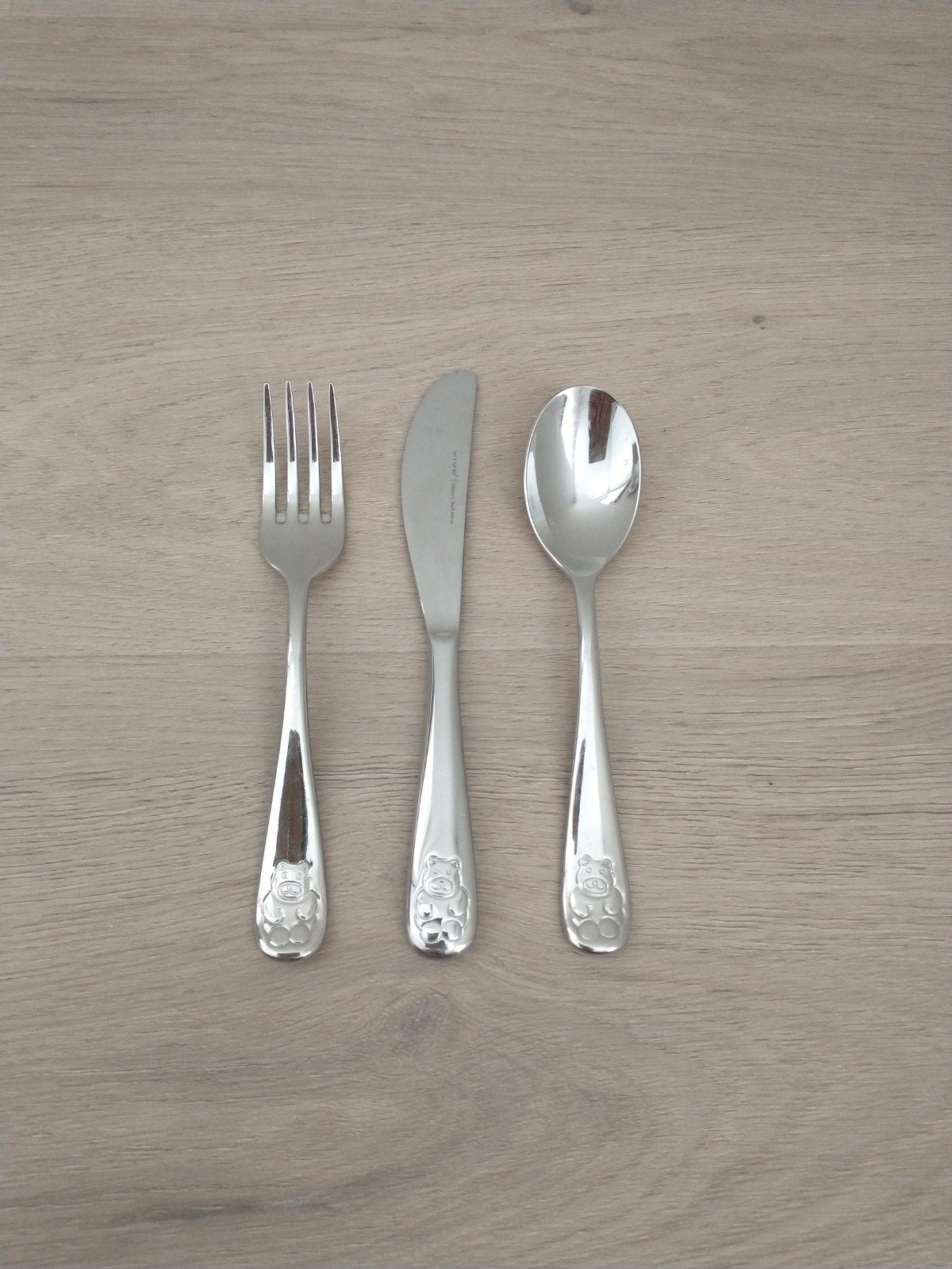 Vivo Kinderbestekset - Vrolijk Eten voor de Kleintjes, Huis en Inrichting, Kinderbestek, Bestekset, Vivo, Ophalen of Verzenden
