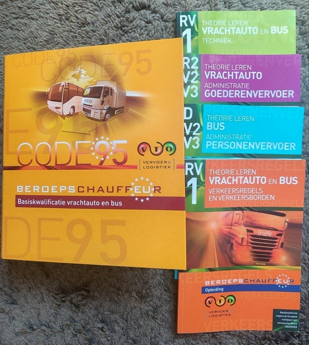 Code 95 Boekenpakket Vrachtauto en Bus Chauffeur, Ophalen, Zo goed als nieuw, Autotechniek, Vervoer & Logistiek Nederland