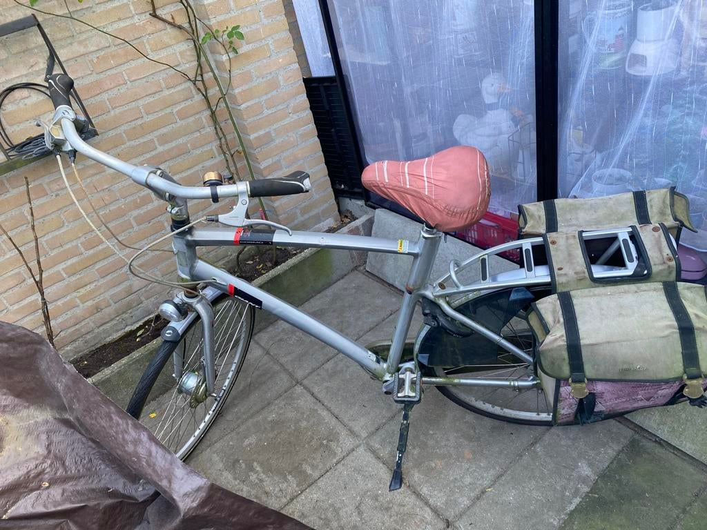 Giant Heren fiets sport, 55 cm of meer, Ophalen of Verzenden, Zo goed als nieuw, Minder dan 10 versnellingen
