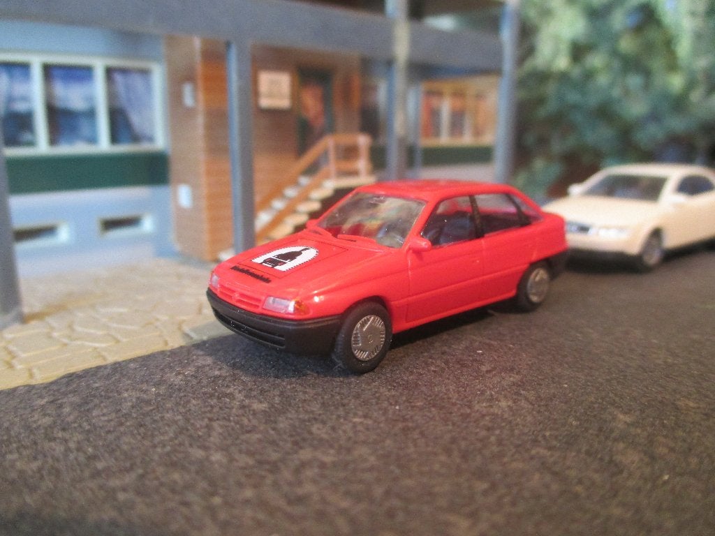 Opel Astra F Sedan - Rietze Modelleisenbahn Messe 1992 rood, Ophalen of Verzenden, Zo goed als nieuw, Auto, Rietze