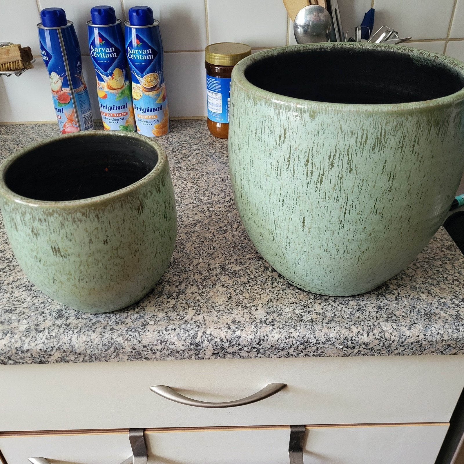 2 bloem/planten potten, Tuin en Terras, Rond, Ophalen of Verzenden, Zo goed als nieuw, Aardewerk
