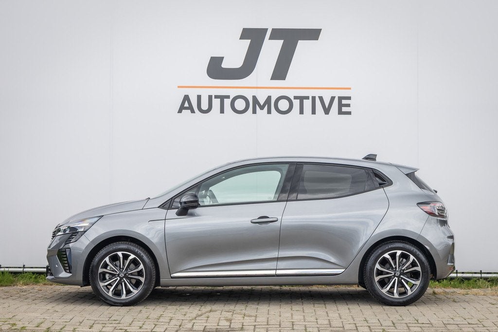 Renault Clio E-TECH HYBRID 1.6 ETFH 145 techno Stoelverwarmi, Gebruikt, Euro 6, 4 cilinders, Automatische klimaatregeling