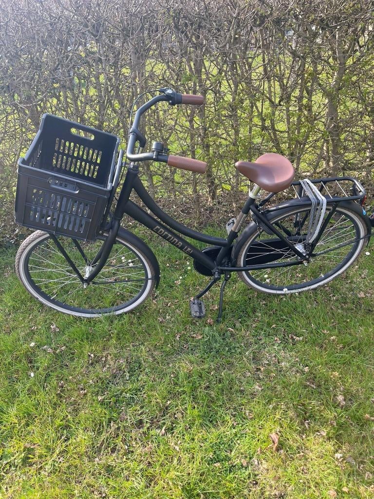 Matzwarte Cortina u4 meisjesfiets 26 inch, Fietsen en Brommers, Fietsen | Dames | Damesfietsen, Gebruikt, Versnellingen, Minder dan 47 cm