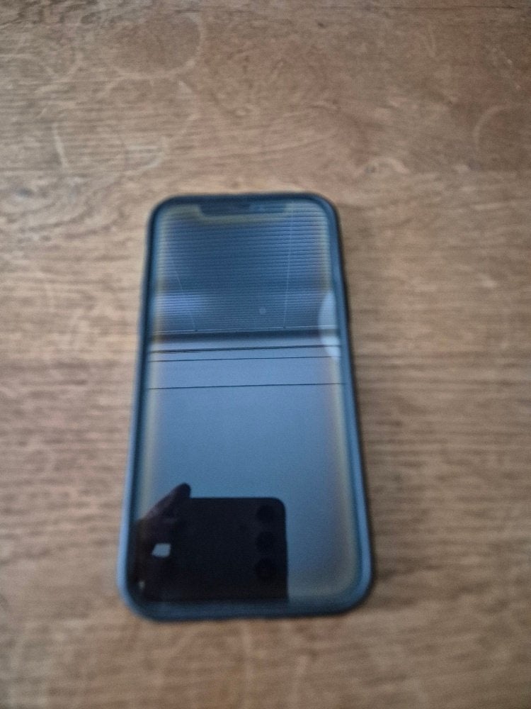 Apple iphone 12 met beschermhoes en screenprotector, Telecommunicatie, Gebruikt, Zwart, Ophalen of Verzenden, 85 %