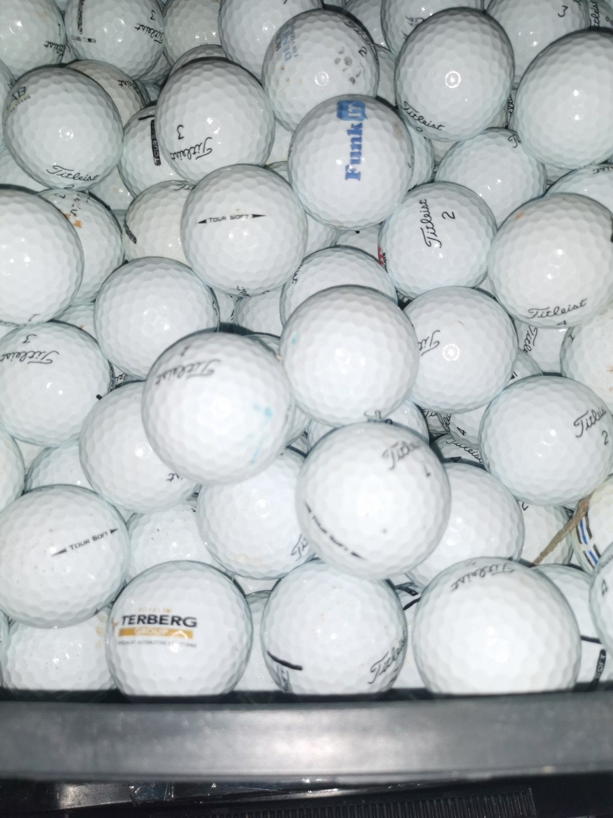 Titleist tour soft golfballen 50 stuks, Ophalen of Verzenden, Bal(len)