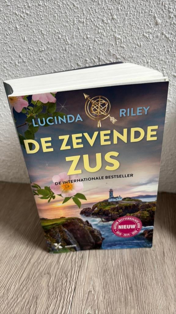 De zevende zus - Lucinda Riley, Ophalen of Verzenden, Zo goed als nieuw