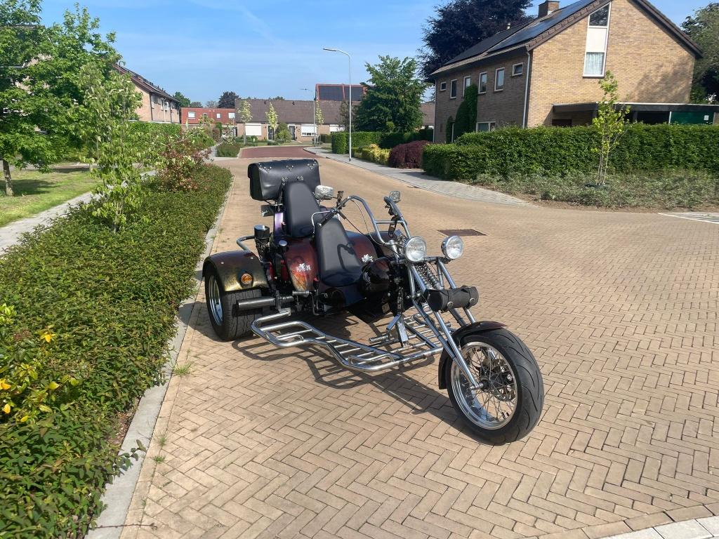 BOOM Trike/Chopper A22, Auto's, Overige Auto's, Achterwielaandrijving, 540 kg, Zwart, Leder