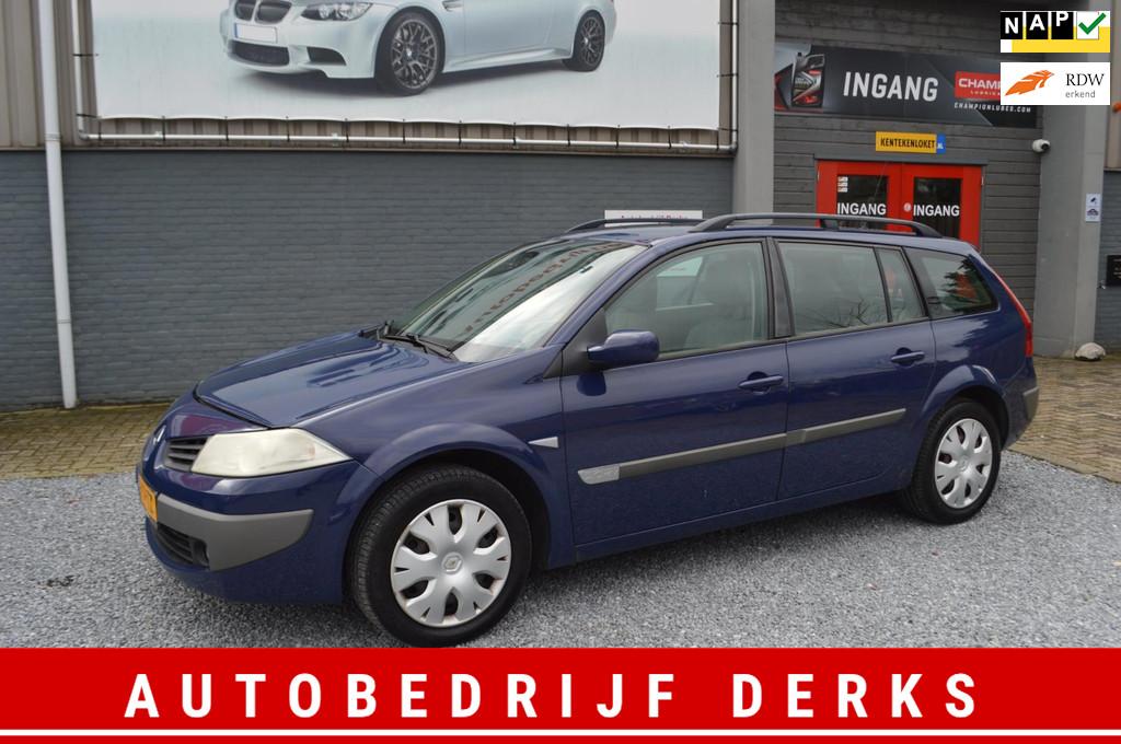 Renault Mégane Grand Tour 2.0-16V Business Line, 135 pk, Gebruikt, 4 cilinders, Blauw
