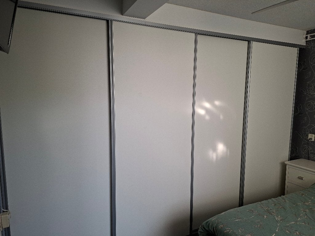 KAST SCHUIF DEUREN 4 STUKS    95/233 MET RAILS EN GELIJDER, Huis en Inrichting, 50 tot 100 cm, Zo goed als nieuw, 150 tot 200 cm
