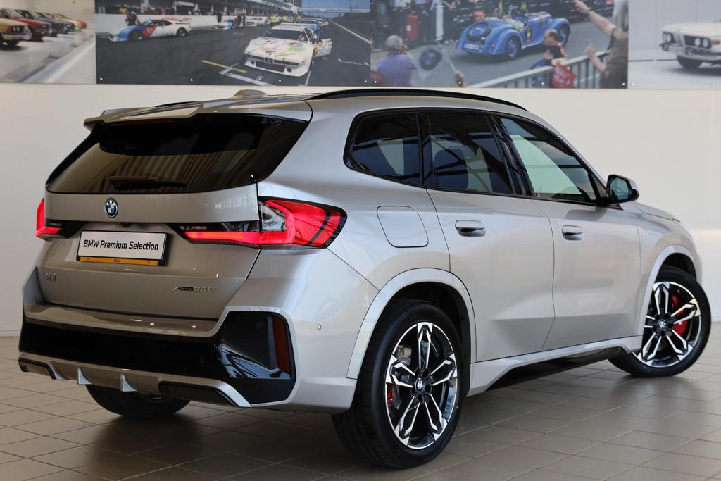 BMW X1 xDrive25e M Sport Pro | Premium Pack | Driving Ass. P, Auto's, BMW, Stof, 105 min, Bedrijf, Vierwielaandrijving