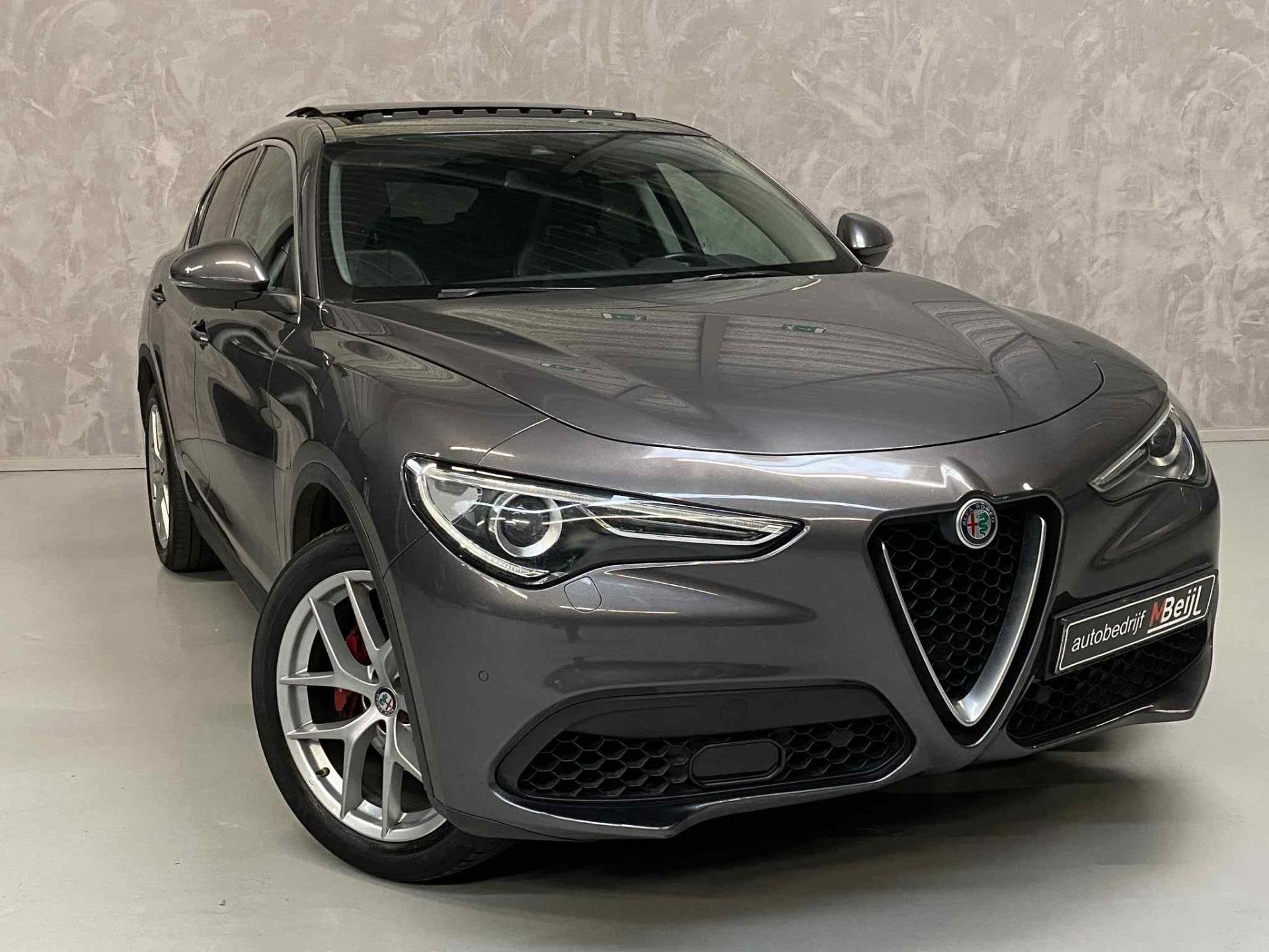 Alfa Romeo Stelvio 2.0 T 280 PK AWD First Edition /Pano /Eer, Auto's, Alfa Romeo, Automaat, 4 cilinders, Bedrijf, Vierwielaandrijving
