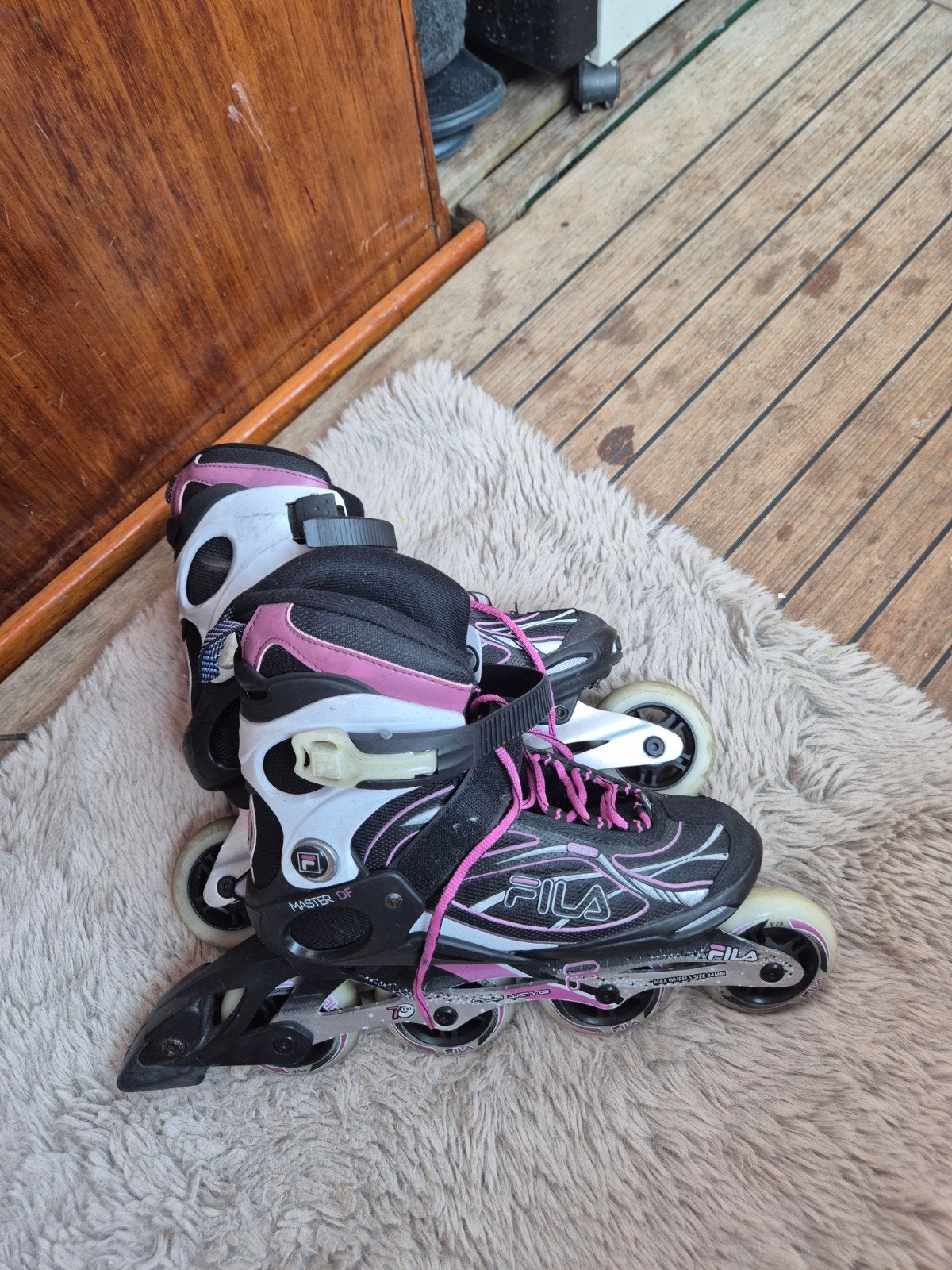 Skates maat 37/38, Sport en Fitness, Skeelers, Ophalen, Zo goed als nieuw