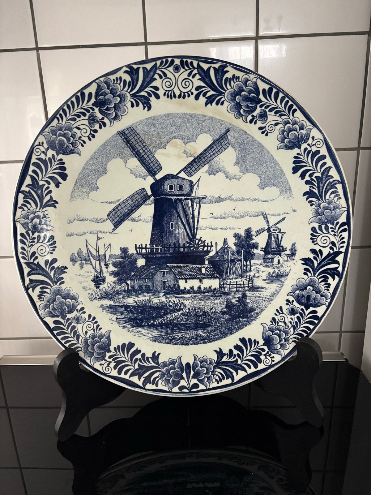 Delfts blauw wandbord met molenlandschap, Antiek en Kunst, Ophalen of Verzenden