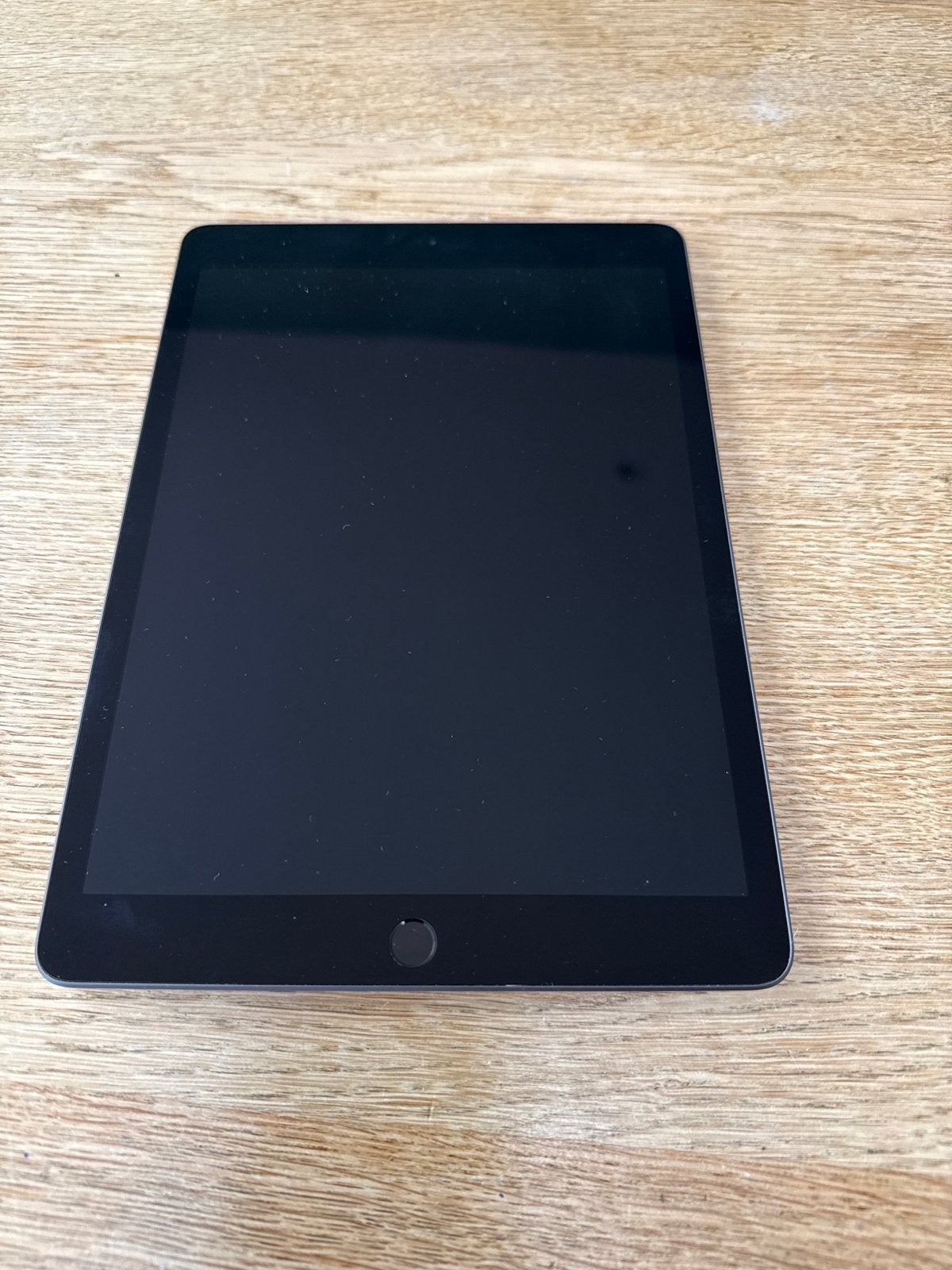 Apple iPad (Model A2197) - Zo goed als nieuw
