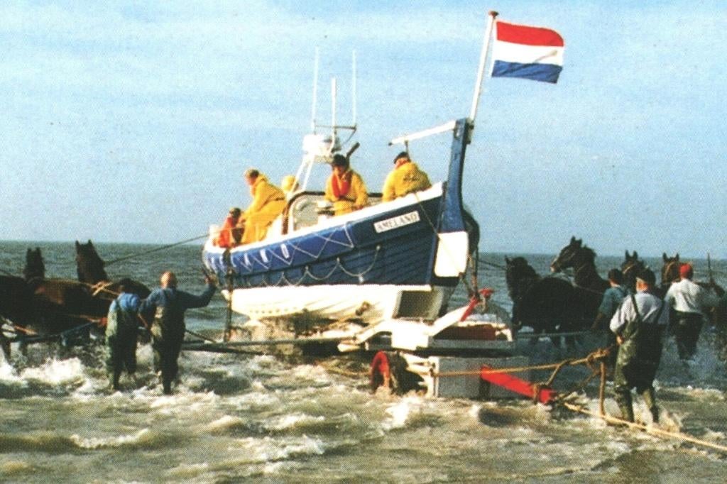 993218 Ameland 80+ Reddingsboot put Gelopen met postzegel, Ophalen of Verzenden, Voor 1920, Gelopen, Waddeneilanden