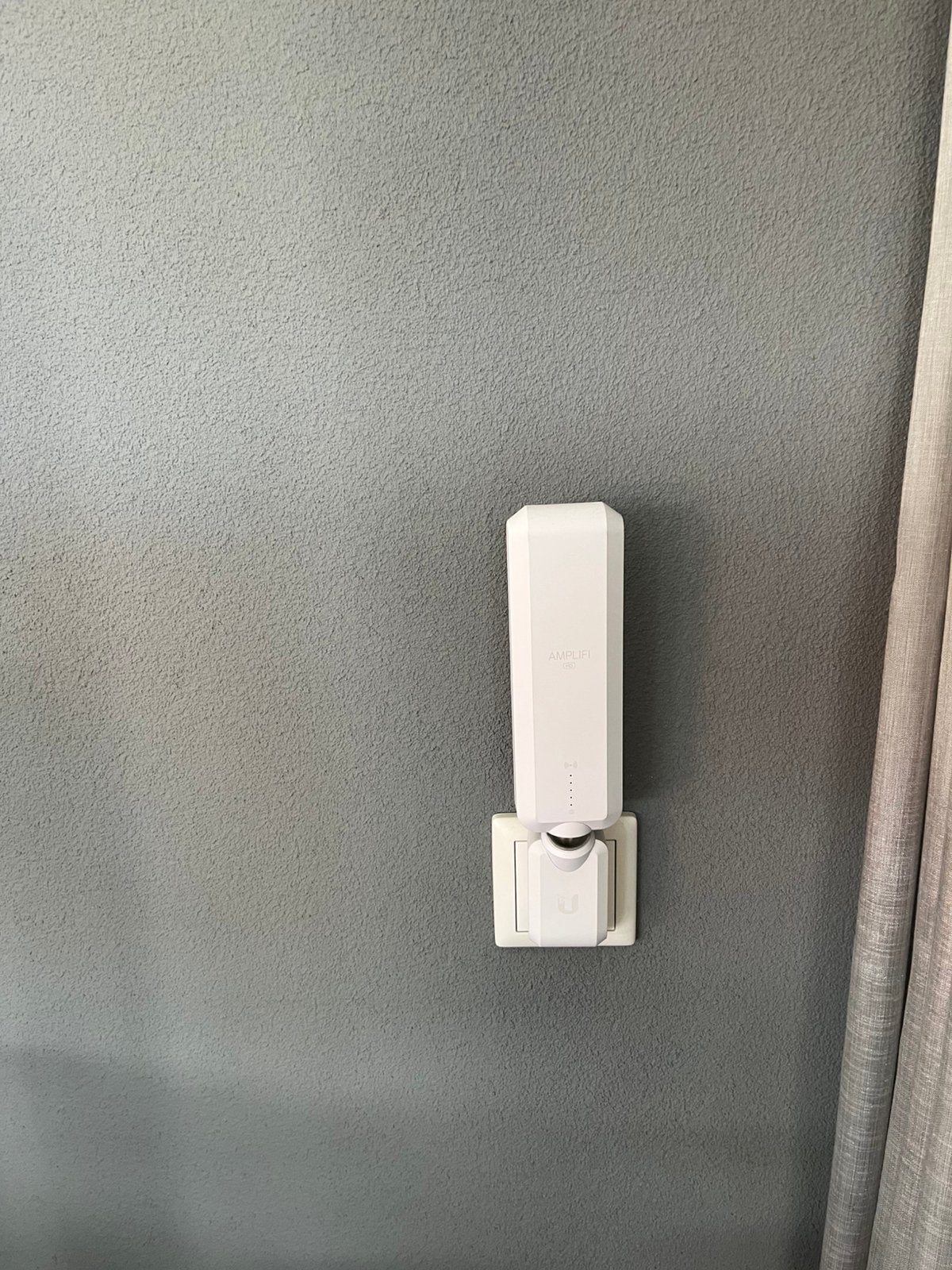 Ubiquiti/AMPLIFI Mesh Point HD Wi-Fi Mesh Radio, Ophalen of Verzenden, Zo goed als nieuw, Router, Ubiquity