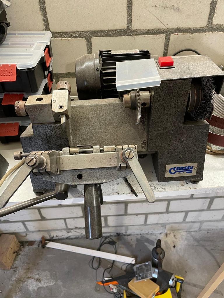Professionele Sleutelslijpmachine - Cerrebi Italië, Ophalen, Gebruikt